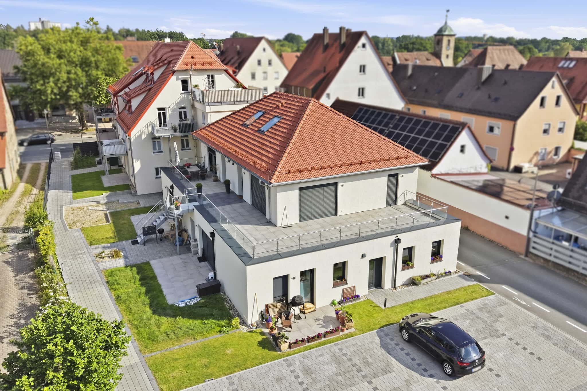 Erstbezug: Exklusive 4‑Zimmer‑Maisonette im Luxus‑Neubau mit XXL‑Dachterrasse